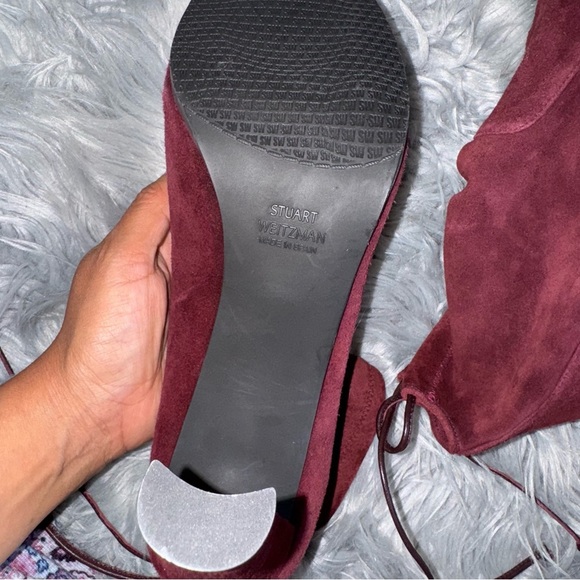 Stuart Weitzman Burgundy Suede Glove Tie Back Round Toe Heeled Ankle Bootie 12 - Picture 7 of 8